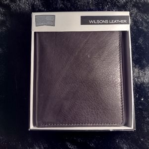 "Wilsons Leather" Men's Oversized Rich Brown Soft Genuine Leather Hipster Wallet